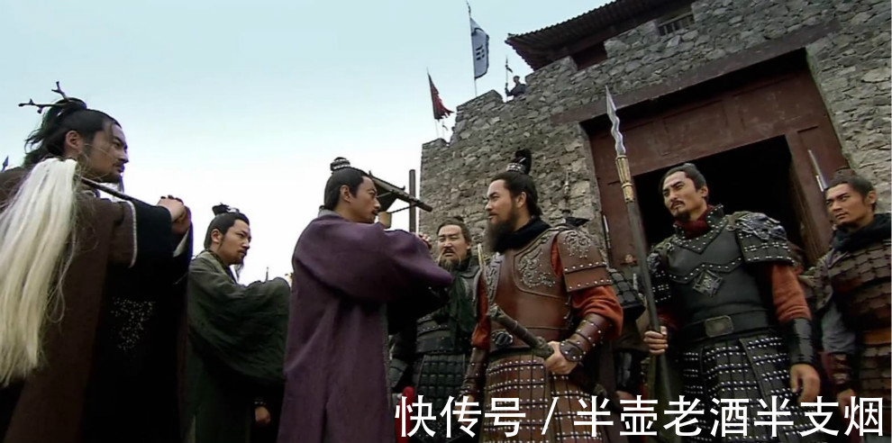 毒箭杀手@林冲知道:晁盖的四个仇人都没动手,但毒箭杀手就藏在同征曾头市的二十头领中间