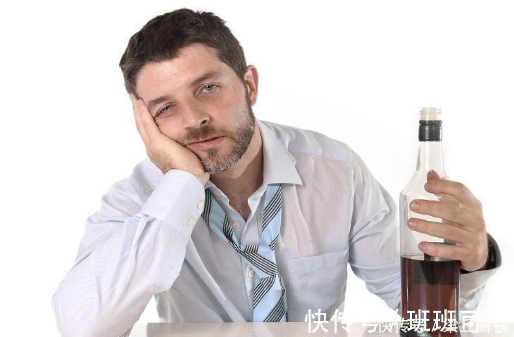 胃癌|医生忠告：想要活得久，以下3种食物，最好马上撤下餐桌！