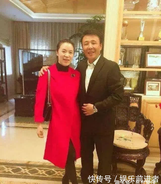 澡堂|王楠从澡堂出来,郭斌对刘国梁说:这是王楠吗?咋跟电视里不一样