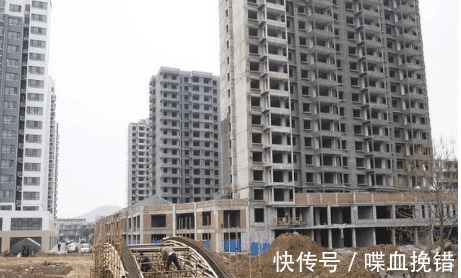 风荷载|几十层的高楼承重柱,最底下的部分为何不会被压裂