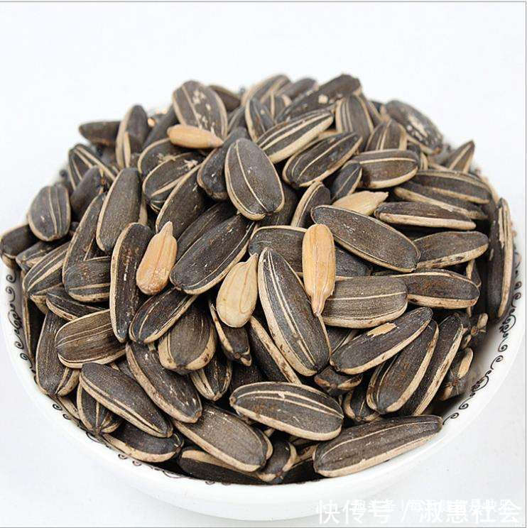 糖分|公认最发胖的零食,相当于喝油,经常吃难怪体重降不下来