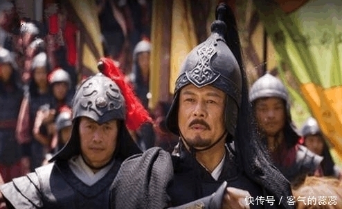 功臣|朱元璋在宴会上面给功臣夹菜, 功臣马上出门杀了自己两个儿子