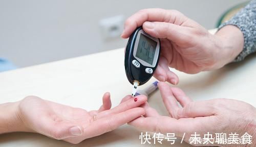 患者|糖尿病患者如何控制血糖平稳?医生:牢记6件事,稳定血糖不升高