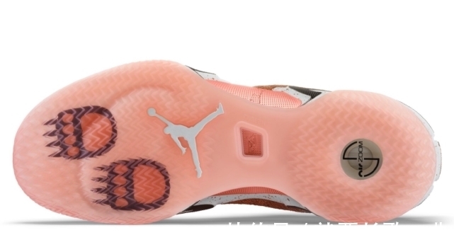 耐克 耐克PG6代配置疑公开,塔图姆也有签名鞋了,比尔差点签约国产?