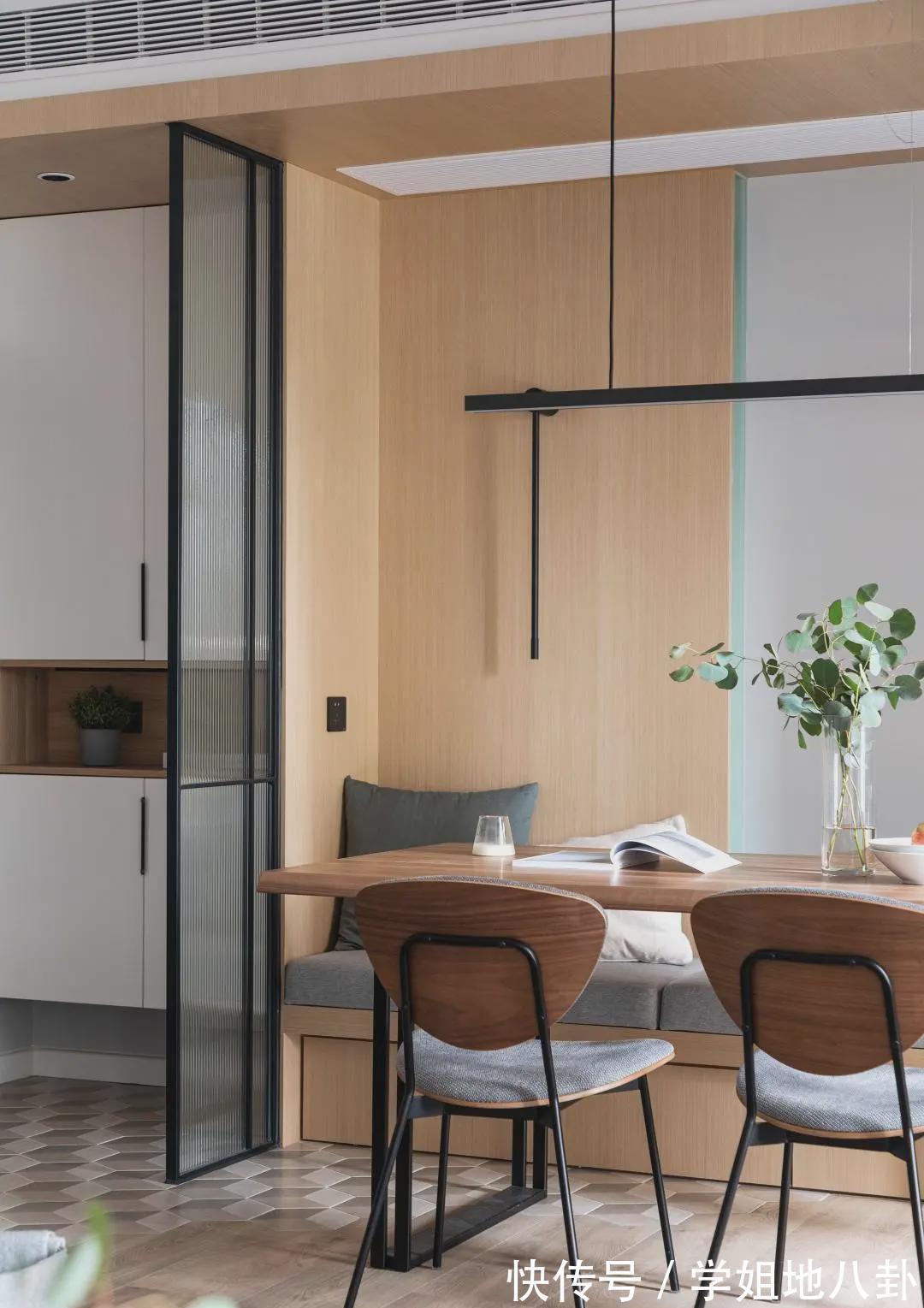 榻榻米床|90后小情侣买下110㎡公寓,舍弃一间房,Get衣帽间+多功能室!