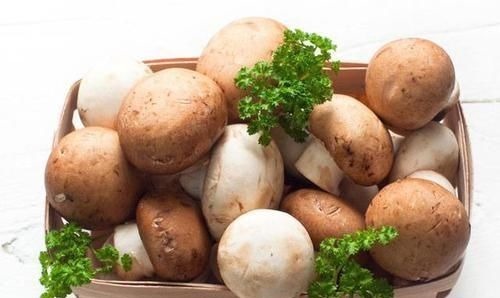 酒精|肝癌是酒“泡”出来的?两个部位很臭,最好去检查一下肝脏CT