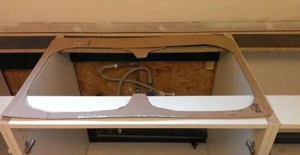 台面|2000多块钱现场做3米橱柜,老爸想得周到,台面多加一块木板