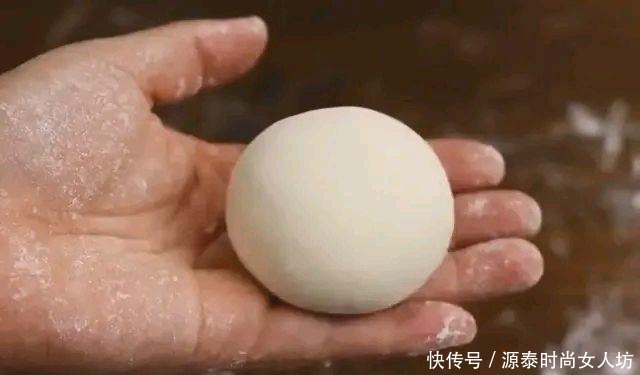 不用|手把手教你在家蒸馒头,和面不用酵母粉,做出来的馒头又白又松软