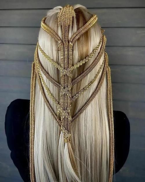 发型|21岁小伙编出漂亮的发型,脸:想要,发型:你不配