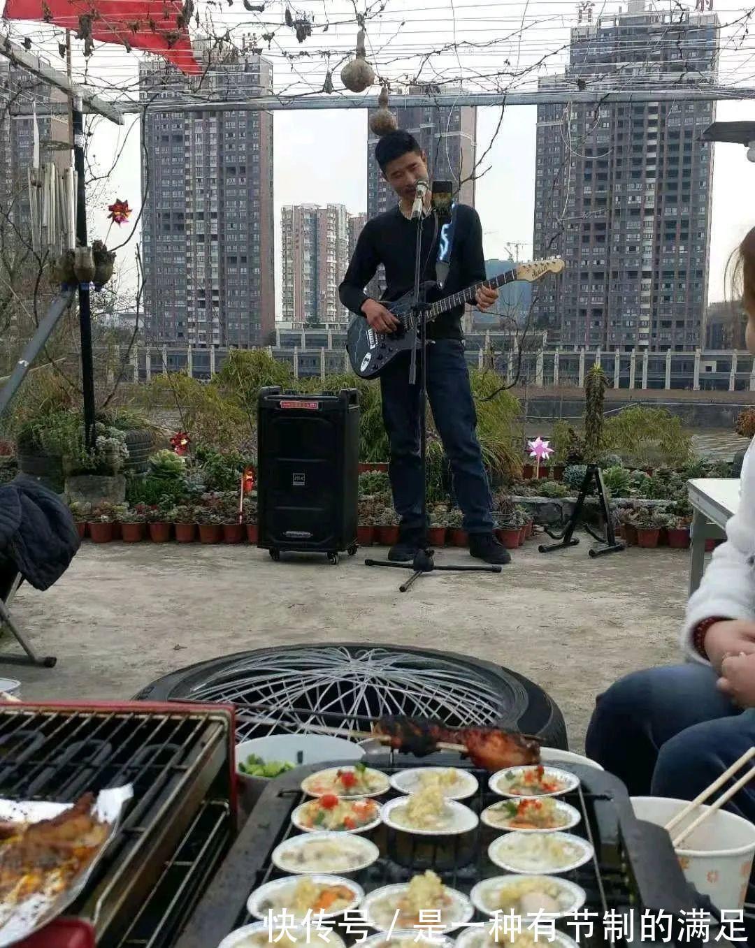 四川大哥养多肉,创意无极限,生活巴适得很!