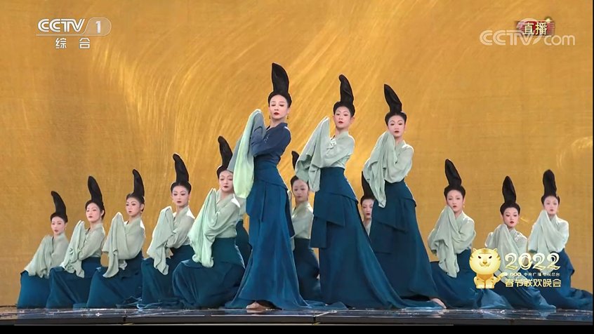 宁波企业首次打造“720°穹顶”空间助力央视春晚呈现视觉盛宴