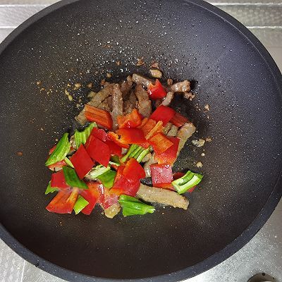 红红火火青红椒小炒牛肉