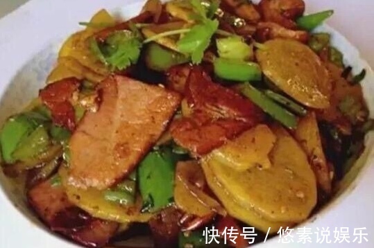 好吃美味的拌金针菇，做法简单，营养又美味，大人小孩都爱吃