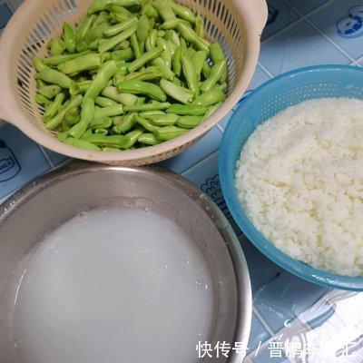 四季豆焖饭|方便简单家常菜四季豆焖饭,让你吃了还想吃