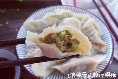 清香|8月吃饺子,白菜韭菜靠边站,我家必选的馅,清香还健胃,吃着鲜