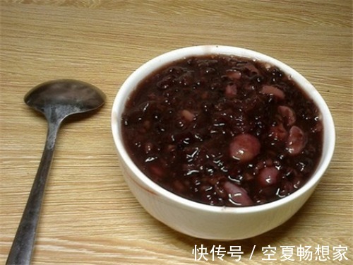 红枣和它煮，是穷人的“造血库”，补血又暖宫，上班族也能做！