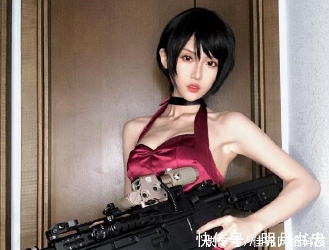 艾达·王|腐团儿cos“生化危机”火了,拿枪姿势神还原,细节百分百还原
