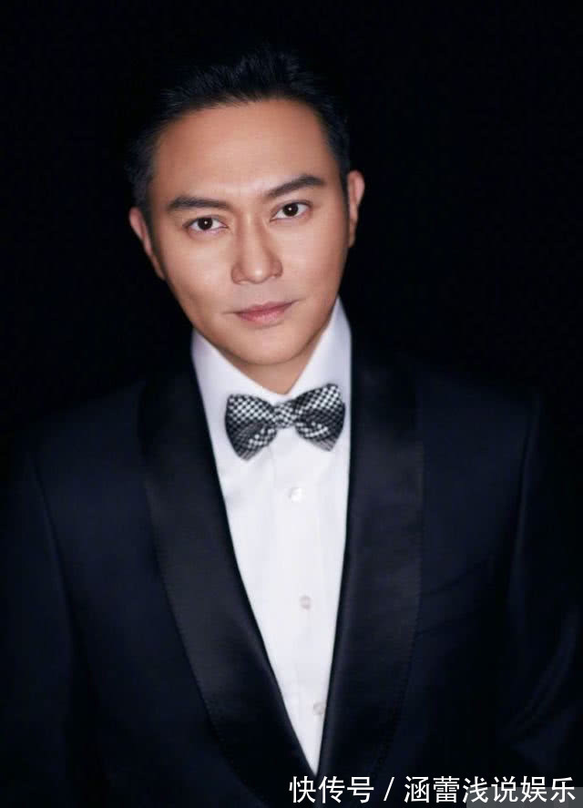 长发披肩|袁咏仪张智霖同出席活动,巴掌腰漫画腿抢镜,单手插兜比老公还酷