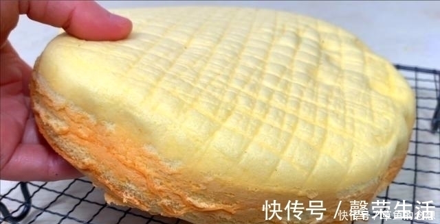 电饭锅做蛋糕原来这么简单,不回缩不塌陷,松软细腻,比买的好吃