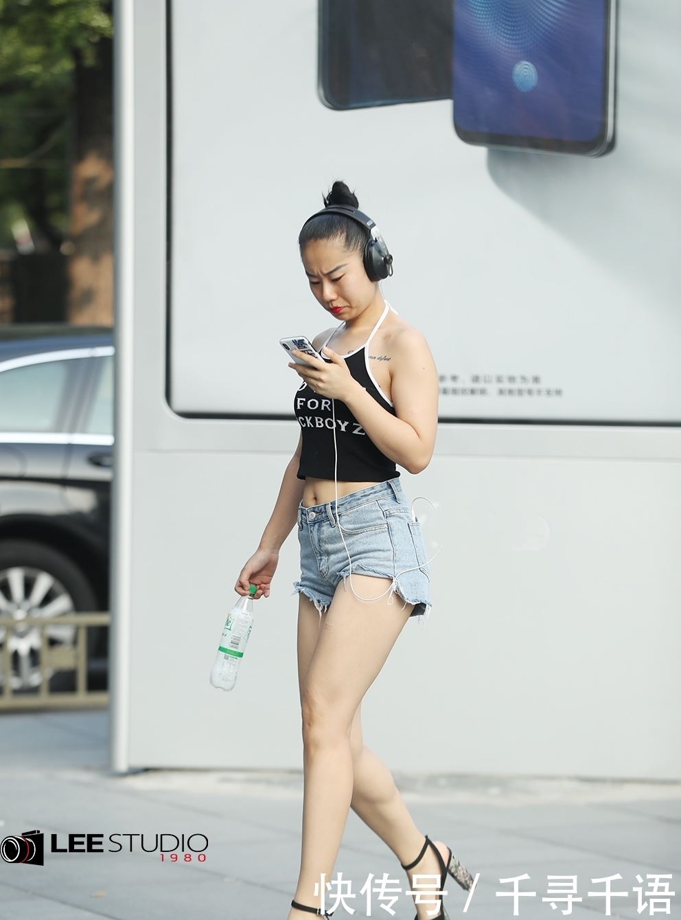 天生丽质|街拍:天生丽质的性感女子,个个夺人心魄的美