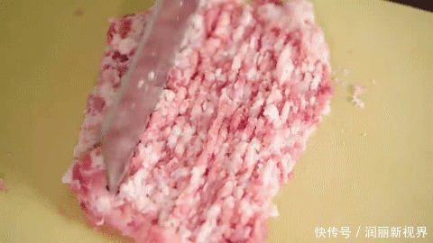 立刻|你做的饺子馅又干又柴避开2个误区,饺子立刻好吃到爆汁