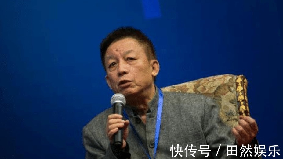 文化苦旅$著名学者易中天多次批评余秋雨,文人相轻余秋雨我不认识他