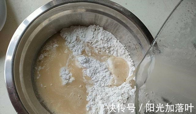 糯米粉|立秋后,多给家人做它吃,不煎不炸,拌一拌锅里蒸一蒸,好吃去燥!