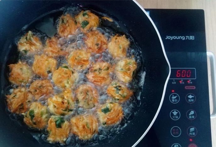 好吃|这才是胡萝卜最好吃的做法,做法简单超美味,大人小孩抢着吃!