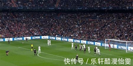 小組賽|歐冠官方評歐冠歷史最佳任意球 球迷數(shù)據(jù)C羅第一 梅西第二