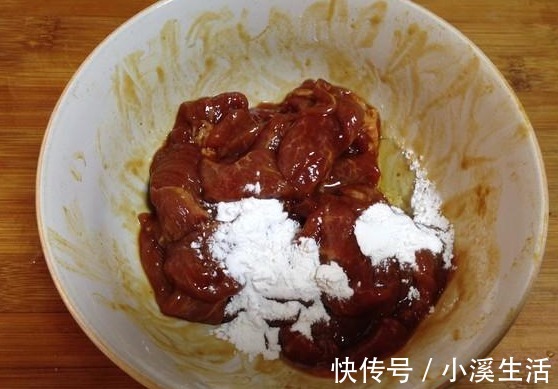 淀粉|无论炒什么肉，别只会用淀粉腌，教你一招，保证肉质鲜嫩又入味！