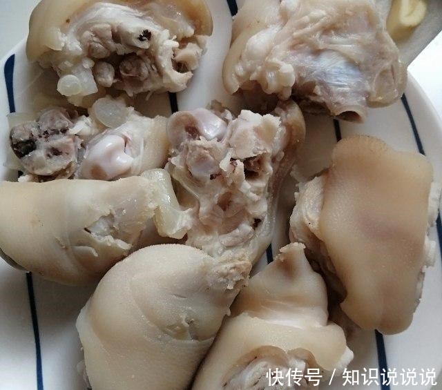 炖猪蹄,满满的胶原蛋白
