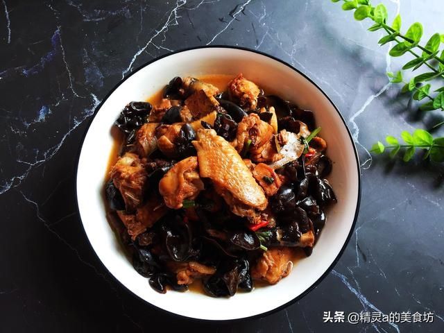 秋天要常吃这肉,18元一斤,低脂肪高蛋白,简单一烧香又鲜,好吃