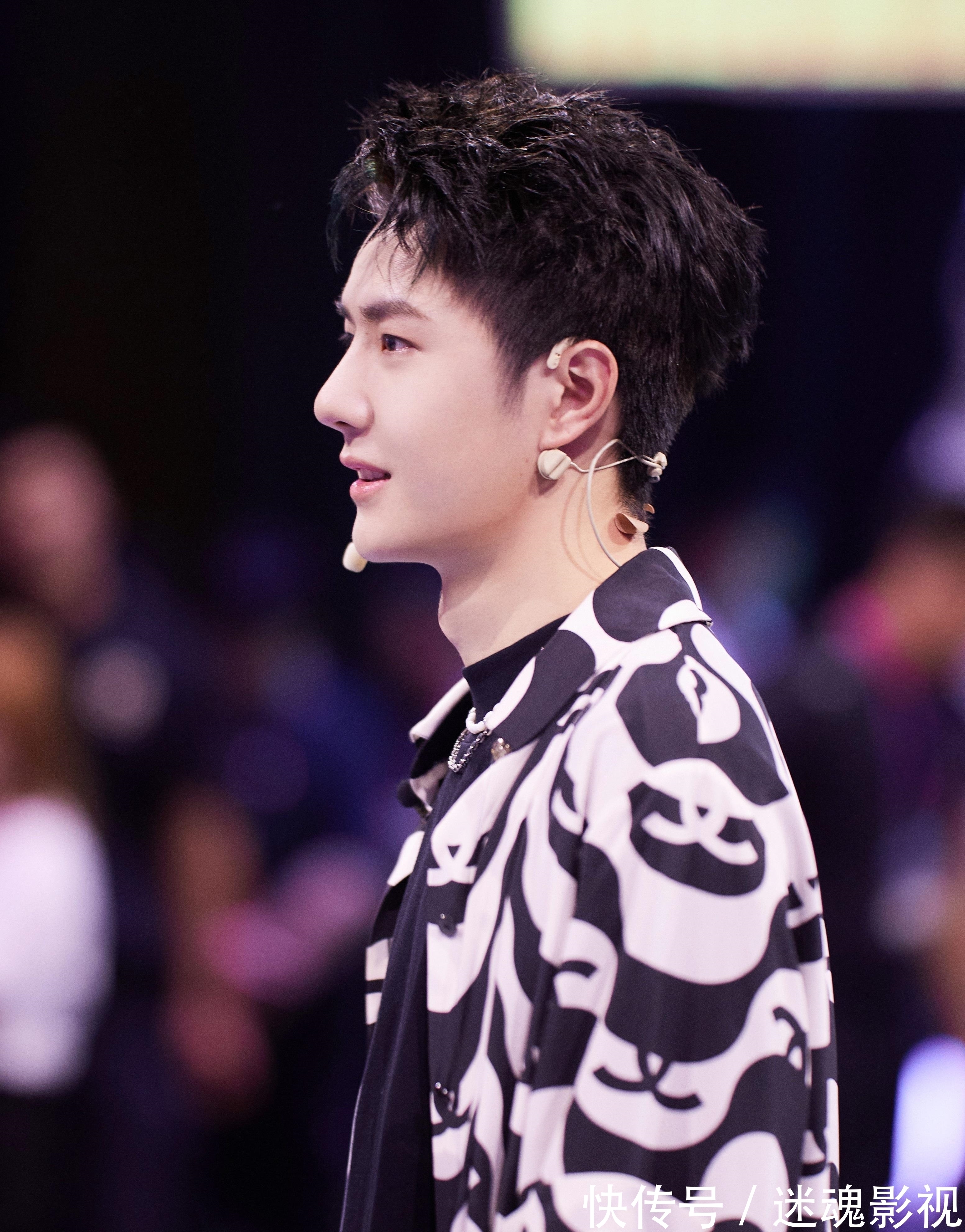 張藝興沒讓布布“通過”，王一博不淡定了；看個(gè)舞蹈，卻比選手還先哭