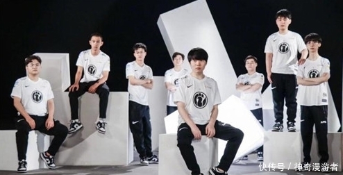 LOL:IG状态低迷,王思聪却因土味情话上