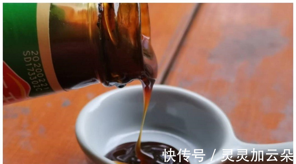 70岁大厨告诫炒菜放蚝油有讲究,牢记这一点,菜鲜又好吃!
