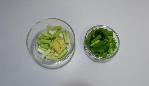 这菜是人体“清道夫”,补血养颜效果好,春天更是要常吃