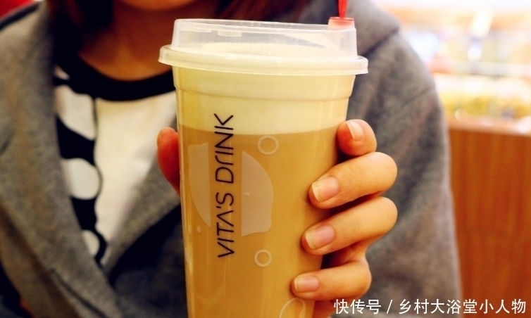 这3种饮品,就算孩子死缠烂打,家长也不要轻易给孩子,危害太大