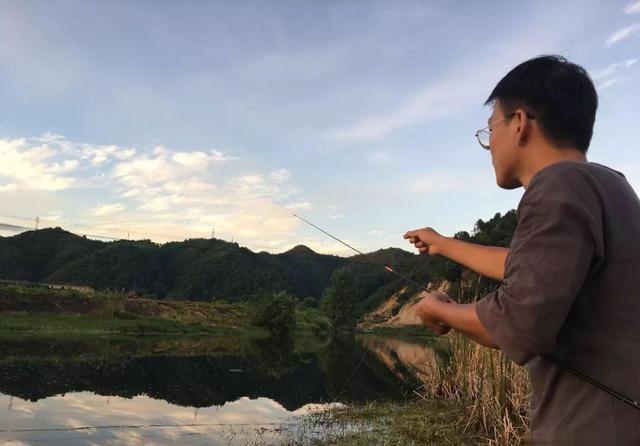 果酸|鱼不开口咋整？打窝、死守都没用，这4招才能快速见效