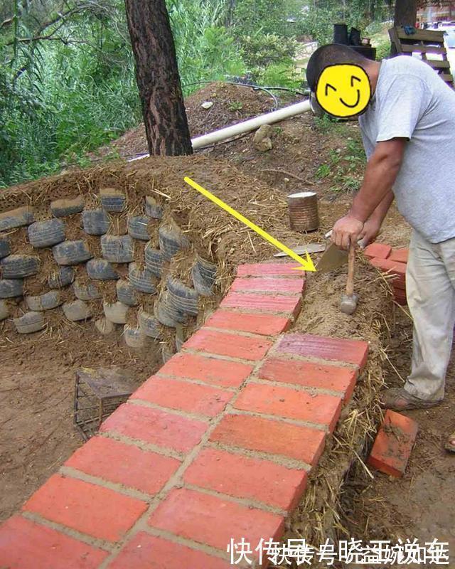 地基|不服国外不行,捡100个旧轮胎打地基建房,再用50年照样结实