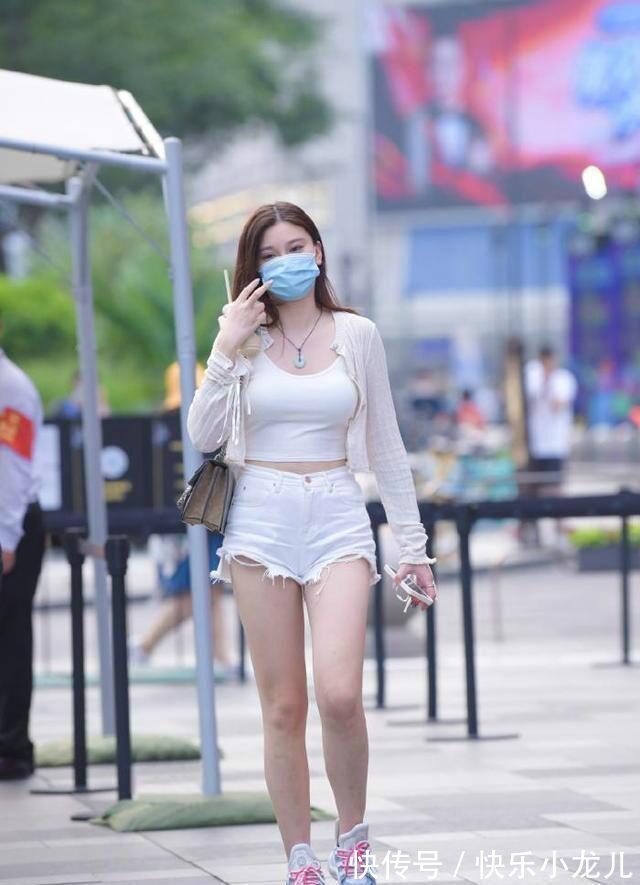 搭配 打底裤既美又显身材,才能造型美感进阶,白里透白