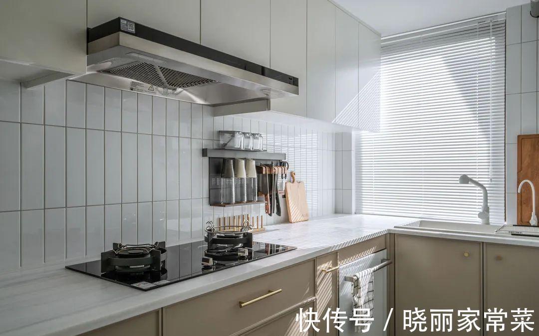 通顶柜|73㎡简约风小户型,餐厅设计在阳台,太有情调了!爱了爱了