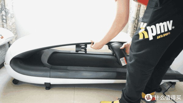 野小兽p30|有了可折叠“摩托艇”跑步机，在家也能做运动，还去什么健身房啊