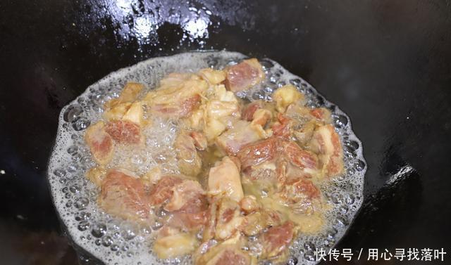 切片|炒孜然羊肉的时候,切片的方法是非常关键的,做得比烤肉还要香