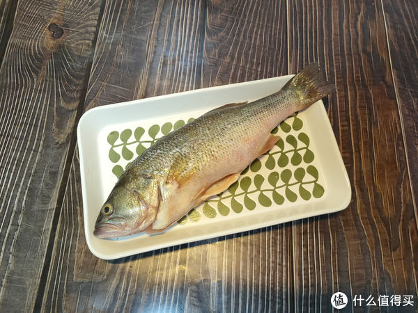 做清蒸鱼,可不是直接上锅蒸那么简单,教你正确做法,又鲜又嫩