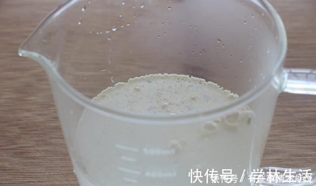 清脆|比汤圆更好吃的糯米粉做法,吃一次就上瘾,清脆爽口超解馋!