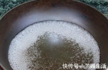 电子秤|教你做“水炒蛋”,做法简单,不需一滴油,做好蓬松鲜嫩,超好吃