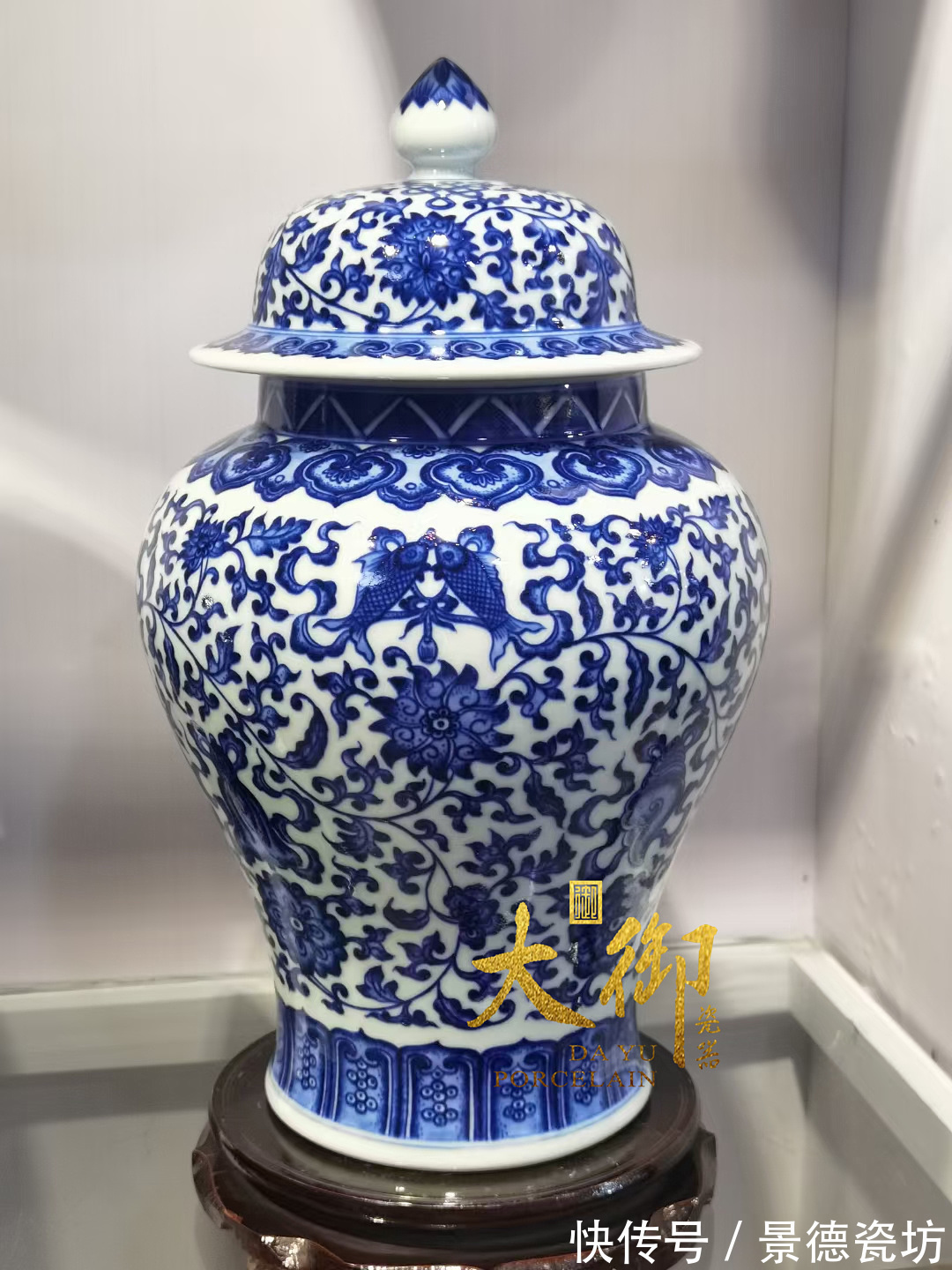 青花!大御瓷器翁继红——当代青花官窑掌舵人,柴窑青花造盛世,百年风华一脉传!