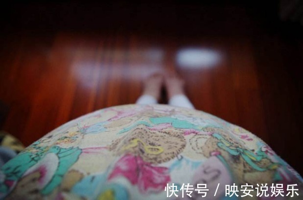 剖腹|预产期过了5天,胎儿迟迟不发动,紧急剖腹后医生都吓坏了