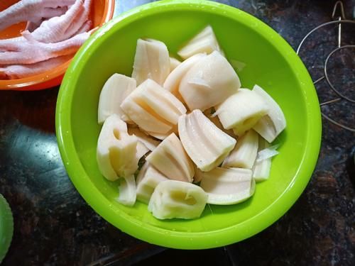 天然的“补血库”发现了，上锅炖一炖，气血双补，脸色越来越红润