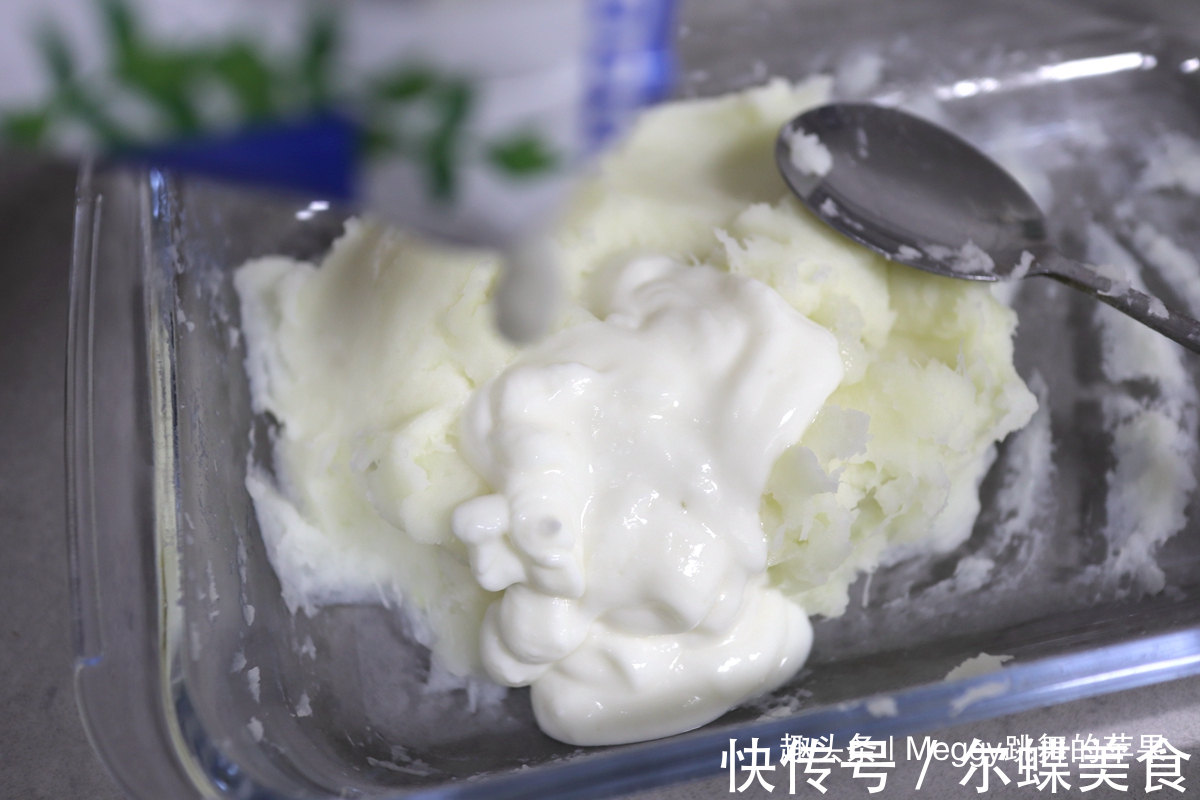 这菜不用油，上锅蒸10分钟，饭店卖28，自己做才8块钱